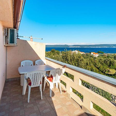 2 Bedroom Amazing Apartment In Neviđane מראה חיצוני תמונה